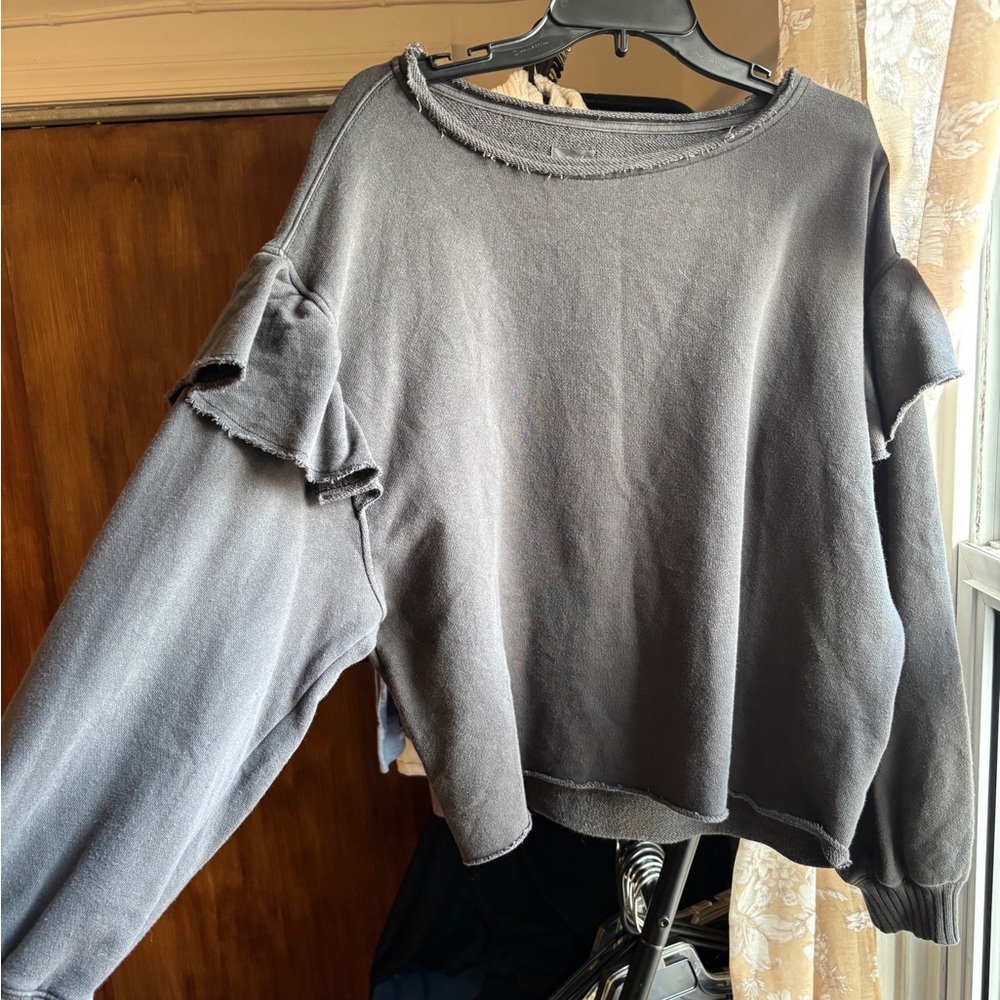 EUC Aerie Ruffle Sleeve 100% Cotton Sweatshirt | Women’s Small OVERSIZED 23” PTP - Picture 12 of 16